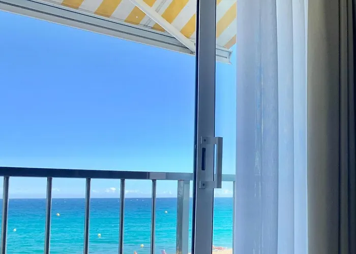 Little * 普拉加德阿罗